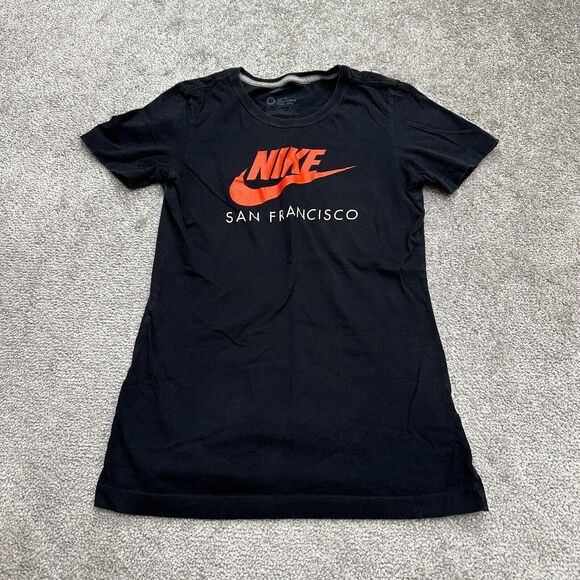 Nike Slim Fit Graphic T-Shirt Womens Medium Black Short Sleeve Crew Cotton Tee - Picture 1 of 10